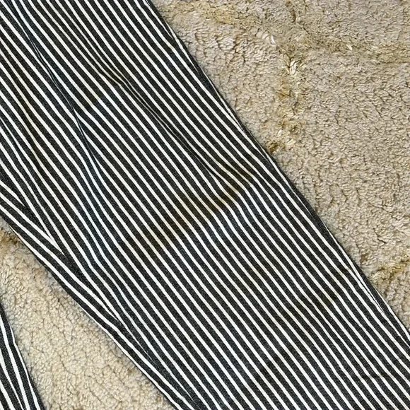 Brandy Melville White & Light Blue Striped Straight Leg Stretch Pants - Picture 3 of 5